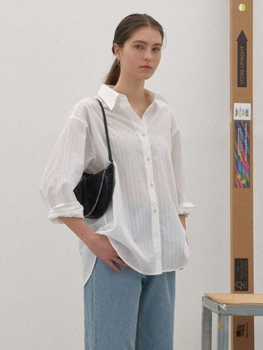 Becky eyelet shirts - BRENDABRENDEN SEOUL - Modalova