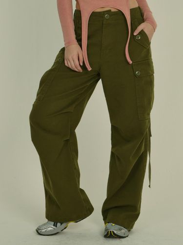 Strap cargo pants (khaki) - MIDNIGHT MOVE - Modalova