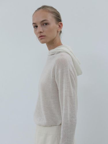 Wholegarment hoodie (ivory) - MOIA - Modalova