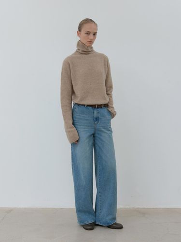 Cashmere turtleneck (beige) - MOIA - Modalova