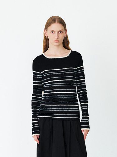 TFF FLUFFY STRIPE KNIT TOP_2COLORS - MOHAN - Modalova