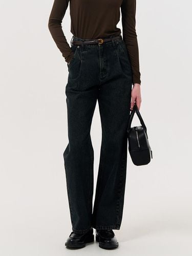 Daily one tuck wide denim pants [NAVY] / WBD4L1151 - GENERAL IDEA - Modalova