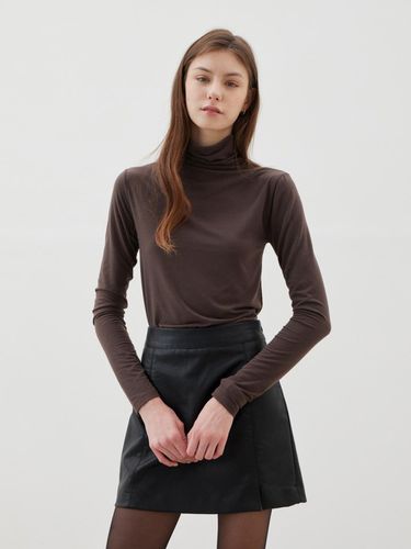 Soft turtleneck turtleneck T-shirt - Brown - LESEIZIEME - Modalova