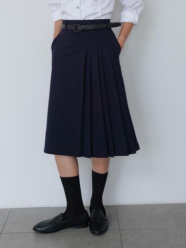 ADELE SIDE PLEATS SKIRT (NAVY) - LEIE - Modalova