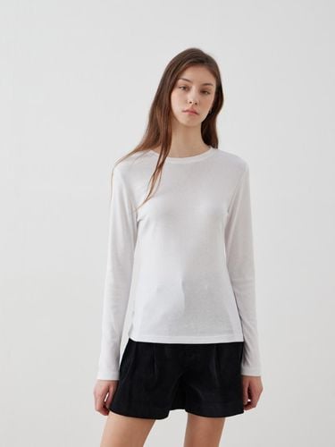 Soft Round Neck Long-Sleeved T-shirt - White - LESEIZIEME - Modalova