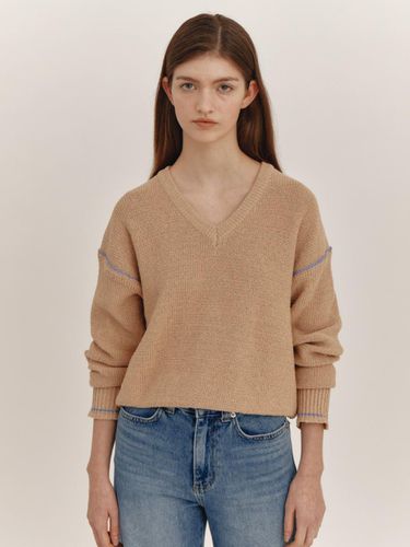 Stitch V - neck Knit (Coral) - THE RYE - Modalova