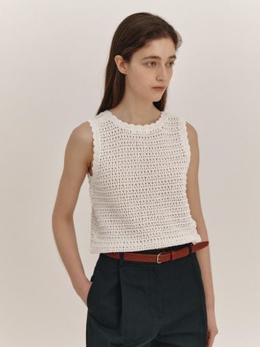 Crochet Knit Vest (White) - THE RYE - Modalova