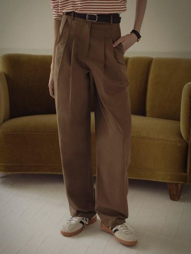 Gold button classic cotton pants_Brown - TILLIDIE - Modalova