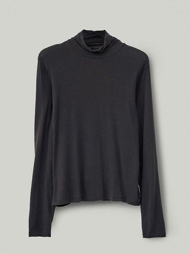 French Turtleneck Top (Charcoal) - THE RYE - Modalova