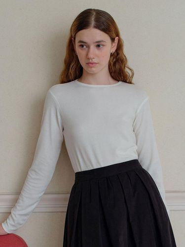 Wool Long Sleeve T - shirt (Ivory) - THE RYE - Modalova