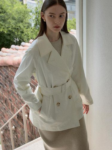 BREEZE Half Trench Belted Coat (ivory) - ATMORE - Modalova