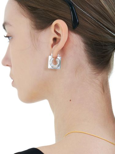 Square Bold Earring - PICOMENT - Modalova