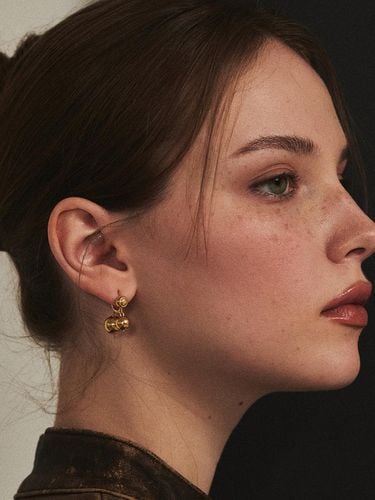 Ball Drop Earrings _ Gold - PICOMENT - Modalova