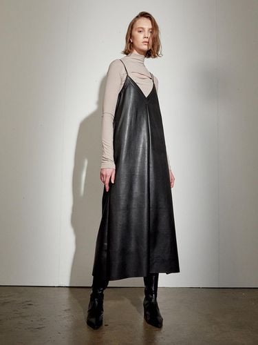 LEATHER CUT OUT LONG DRESS_BLACK - DEFEMME - Modalova