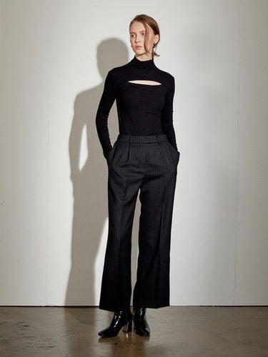 ITALY WOOL STRIPE WIDE PANTS_ BLACK - DEFEMME - Modalova