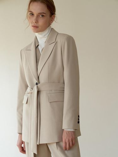 LEMARAIS CLASSIC JACKET BEIGE - DEFEMME - Modalova