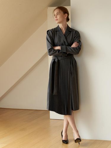 MUSEE LINING PLEATS DRESS - DEFEMME - Modalova