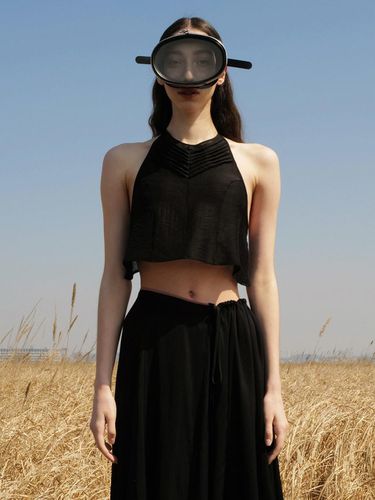 Tove Halterneck Top_Black - J.Chung - Modalova