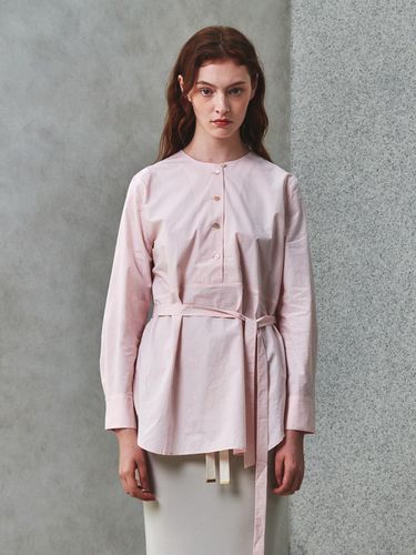 Signature Freya Long String Shirt_Baby Pink - J.Chung - Modalova