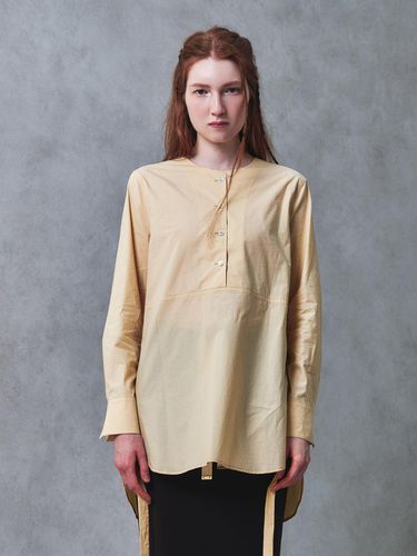 Signature Freya Long String Shirt_Soft Yellow - J.Chung - Modalova