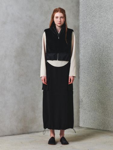 Signature Cargo Skirt_Black - J.Chung - Modalova