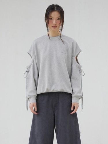 CUT OUT SWEATSHIRT (MELANGE GREY) - THREE TO EIGHTY - Modalova