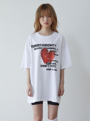 BROKEN HEART T SHRT (WHITE) - THREE TO EIGHTY - Modalova