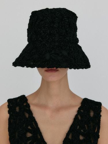 ZNAT Knitted Hat - Black - EENK - Modalova