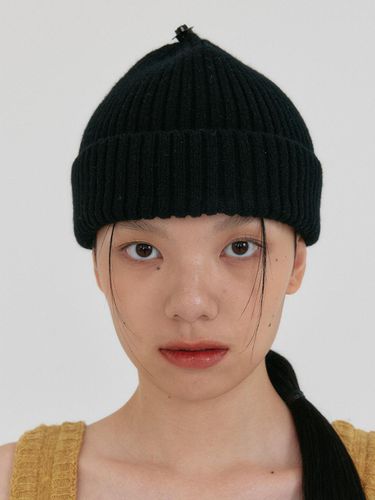 ZEXXY Classic Wool Beanie - BLACK - EENK - Modalova