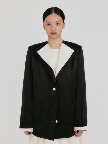 Wide Lapel Silk-blend Tailored Jacket [Black] - EENK - Modalova