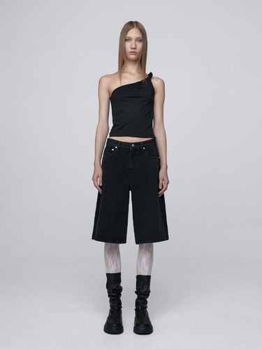 WIDE HALF JEANS_BLACK - KILO - Modalova