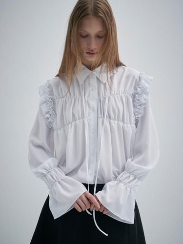 RUFFLE RIBBON BLOUSE_WHITE - KILO - Modalova