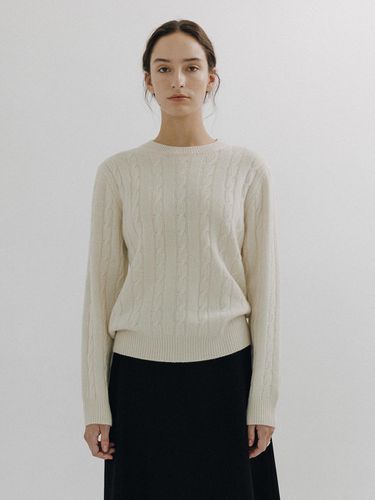 Classic cable sweater - peces - Modalova