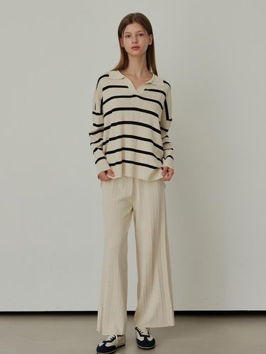 V Neck Stripe Knit SET-UP BEIGE - HYBERNAT - Modalova