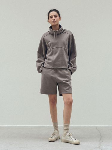 Anorak Shorts set (2 Color) - WHEN WE WILL - Modalova