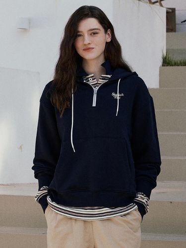 UNI) Half - Zip Hoodie_Navy - Studio & Parc - Modalova