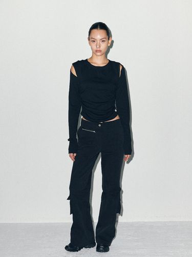 Multi - cargo bootcut Pants BLACK - sllow garments - Modalova