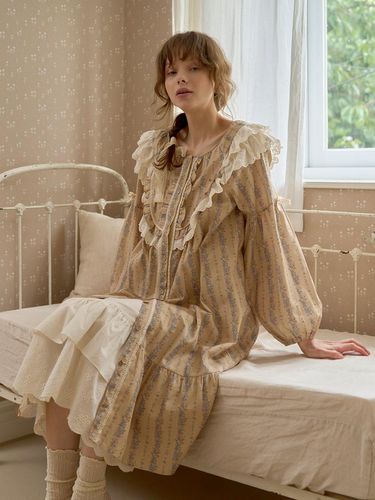 Margot Long-Sleeved dress Beige (30) - ULLALA PAJAMAS - Modalova