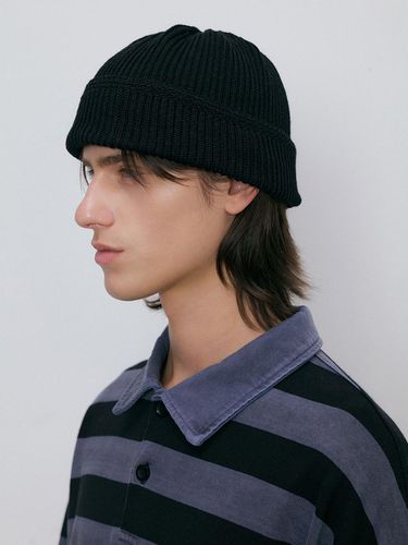 Knit beanie (black) - endoor - Modalova