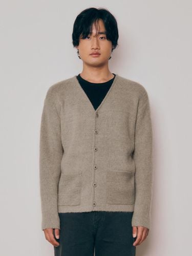 Men] Brushed Alpaca V - Neck Cardigan () - KNITLY - Modalova