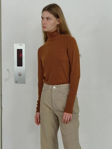 Cash wool turtleneck (brown) - POSZER - Modalova