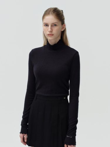 Wave turtle neck t - shirt - black - DEPOUND - Modalova