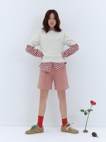 Corduroy shorts - pink - DEPOUND - Modalova