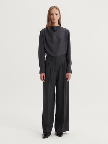 DENISE WIDE TUCK PANTS (2 COLORS) - EAAH - Modalova