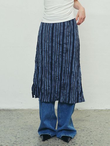 STRIPE WRINKLE SKIRT - NAVY - SO IR - Modalova