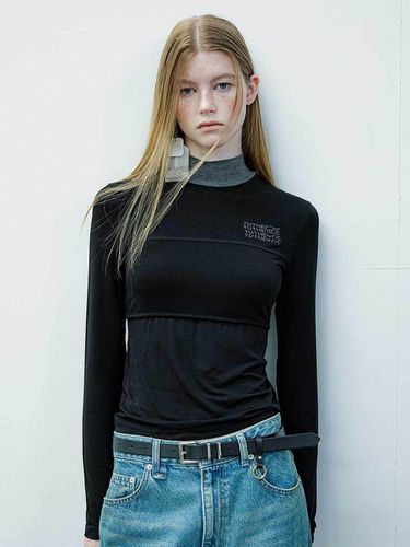 Turtleneck Layered T-Shirt AW4AE63010 - YUTHENTIC - Modalova