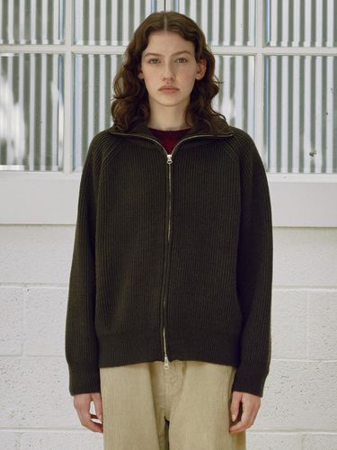 Women] Ribbed Zip-up Cardigan () - KNITLY - Modalova