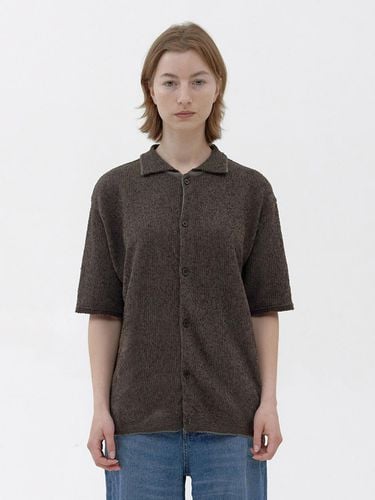 Women] Textured Paper Half Shirt (/) - KNITLY - Modalova