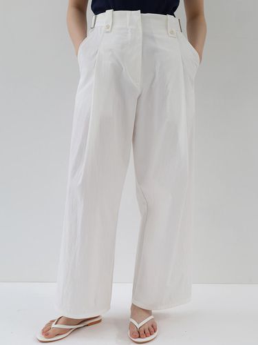 Adjuster one tuck pants_white - BAIE OUD - Modalova