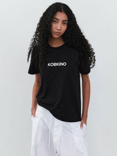 LOGO T-SHIRT (BLACK) - KOBKINO - Modalova